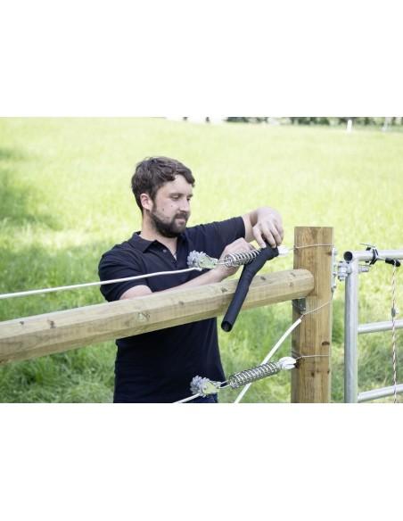 Molla flessibile come si installa in un recinto elettrico