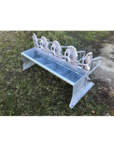 Mangiatoia autocatturante zincata da 4 posti vista frontale.