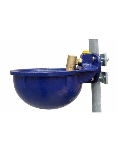 Abbeveratoio bovini e cavalli montato su tubo