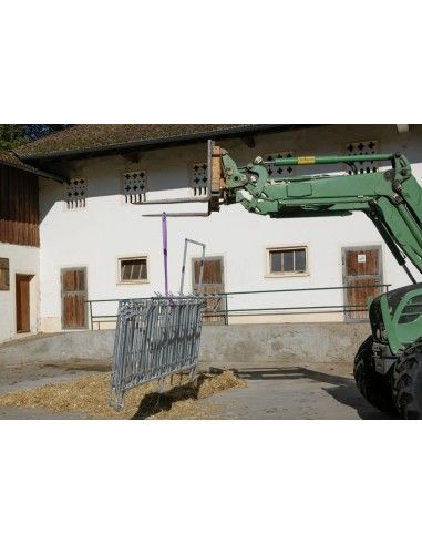 La CalfHouse Premium XXL con recinto è una soluzione di fascia alta per allevamenti moderni che vogliono gestire i vitelli in gr