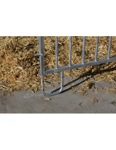 La CalfHouse Premium XXL con recinto è una soluzione di fascia alta per allevamenti moderni che vogliono gestire i vitelli in gr