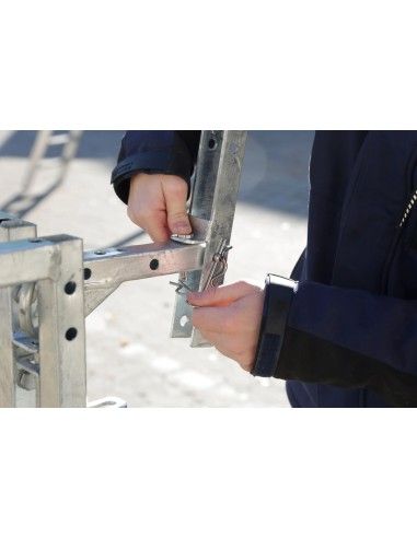 La CalfHouse Premium XXL con recinto è una soluzione di fascia alta per allevamenti moderni che vogliono gestire i vitelli in gr