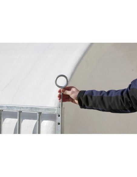 La CalfHouse Premium XXL con recinto è una soluzione di fascia alta per allevamenti moderni che vogliono gestire i vitelli in gr