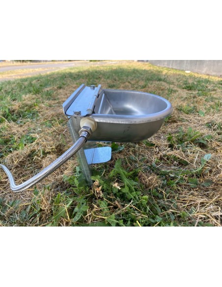 Abbeveratoio inox con staffa zincata per fissaggio a terra